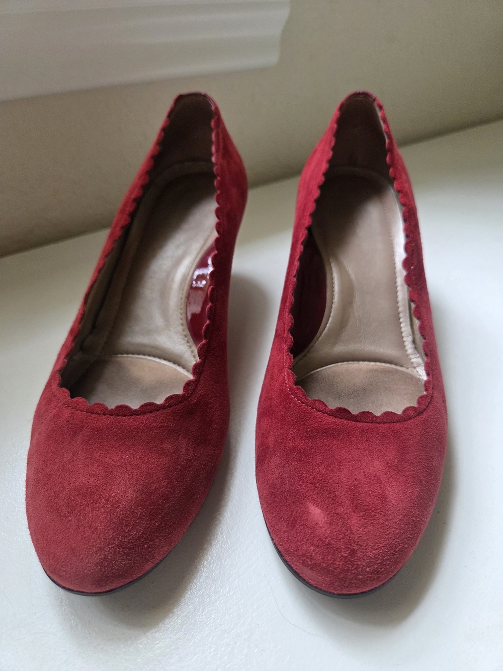 BeautiFeel Red Scalloped Suede Heels